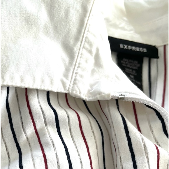 Express long sleeve pinstriped zip up blouse size medium. - Picture 10 of 11